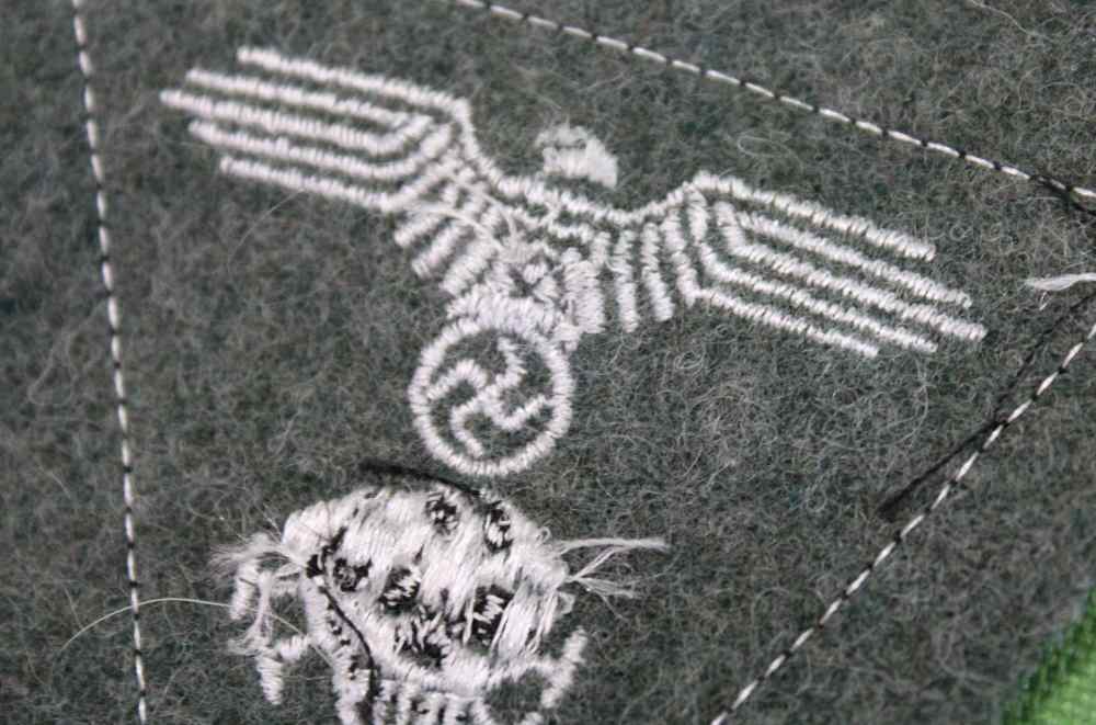 German WWII Waffen SS Eagle & Skull Trapezoid EM M-43 Cap Insignia 12P-img-3