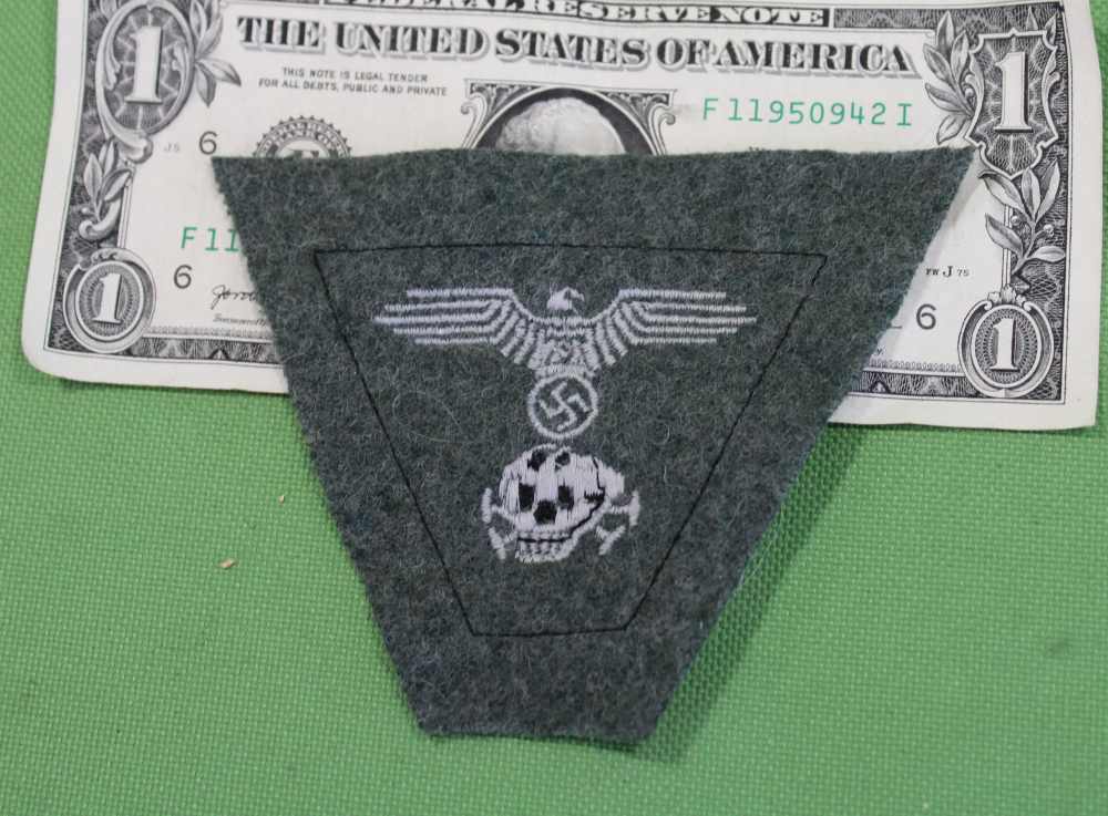 German WWII Waffen SS Eagle & Skull Trapezoid EM M-43 Cap Insignia 12P-img-4