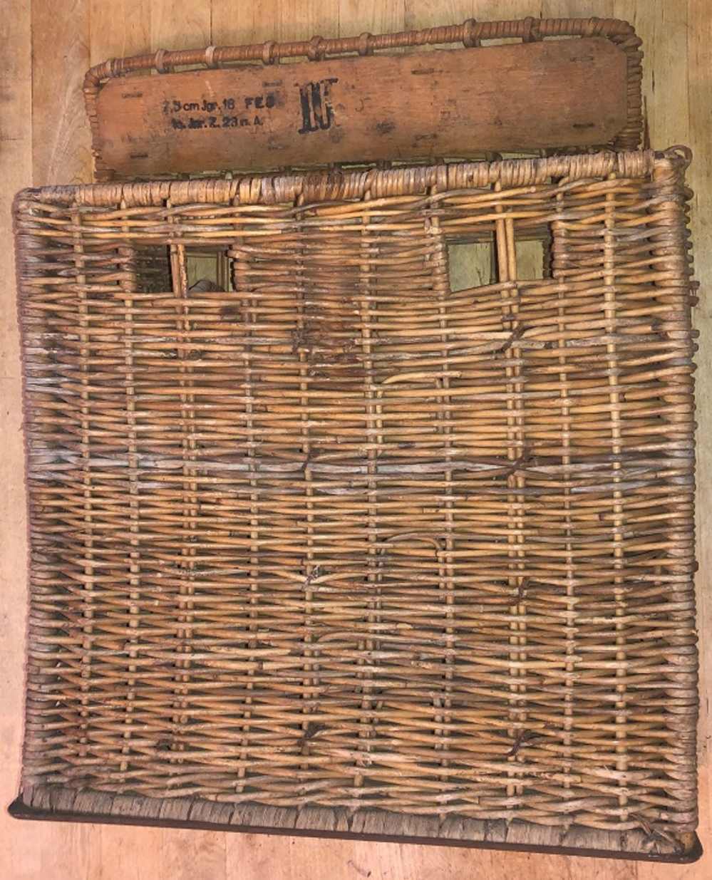 Original WWII German 7.5 cm Wicker Shell Transport Box -img-0