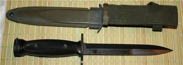 Genuine US Military Surplus Bayonet M4 Bayo for M1 Carbine PWH Scabbard-img-1