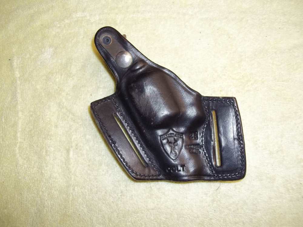 Colt Detective Special Cobra  Safariland R/H Low Silhouette Lined Holster-img-7
