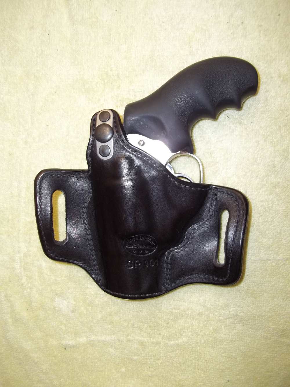 ROSS LEATHER R/H OWB Thumb Break LINED Holster Ruger SP101 2 1/4" barrel-img-1