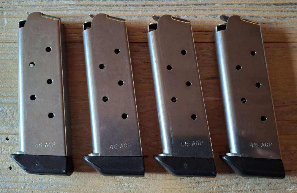 Lot of 4 (Four) Stainless 1911 Officer's Magazines J&J Baseplates-img-1