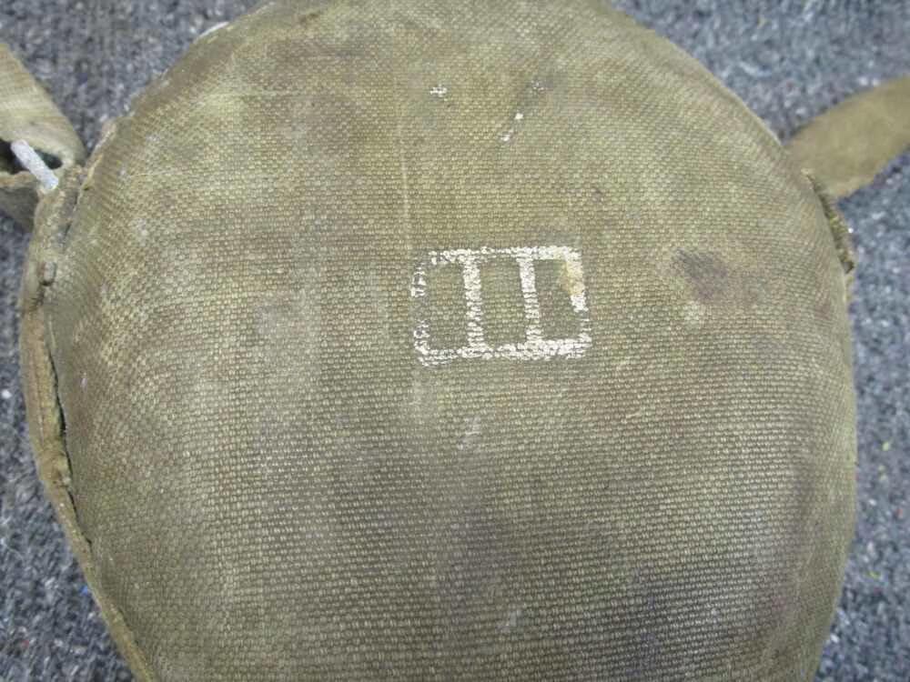 JAPANESE WWII NAVAL LANDING FORCE (MARINE) CANTEEN WITH KANJI ON COVER-img-2