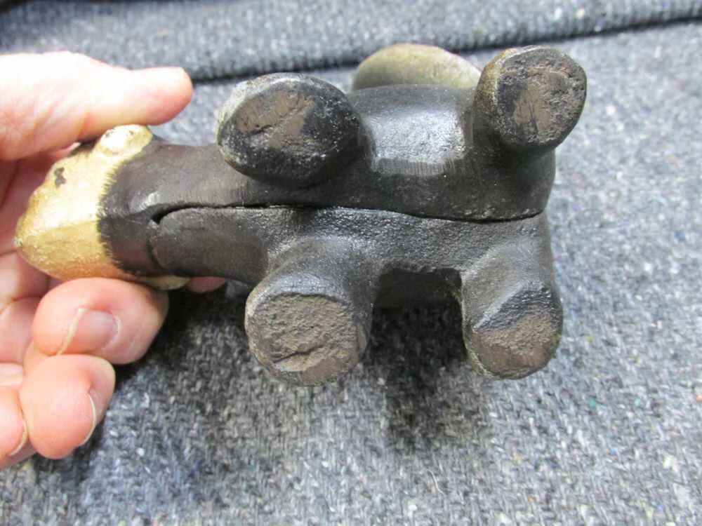 WWII CAST IRON SKUNK ADOLF H. WARTIME PROPAGANDA PIECE PRE-1945-img-4