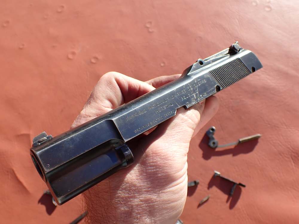 BROWNING HI POWER PRE WAR 9MM PISTOL WITH TANGENT SIGHT FACTORY PARTS KIT -img-28
