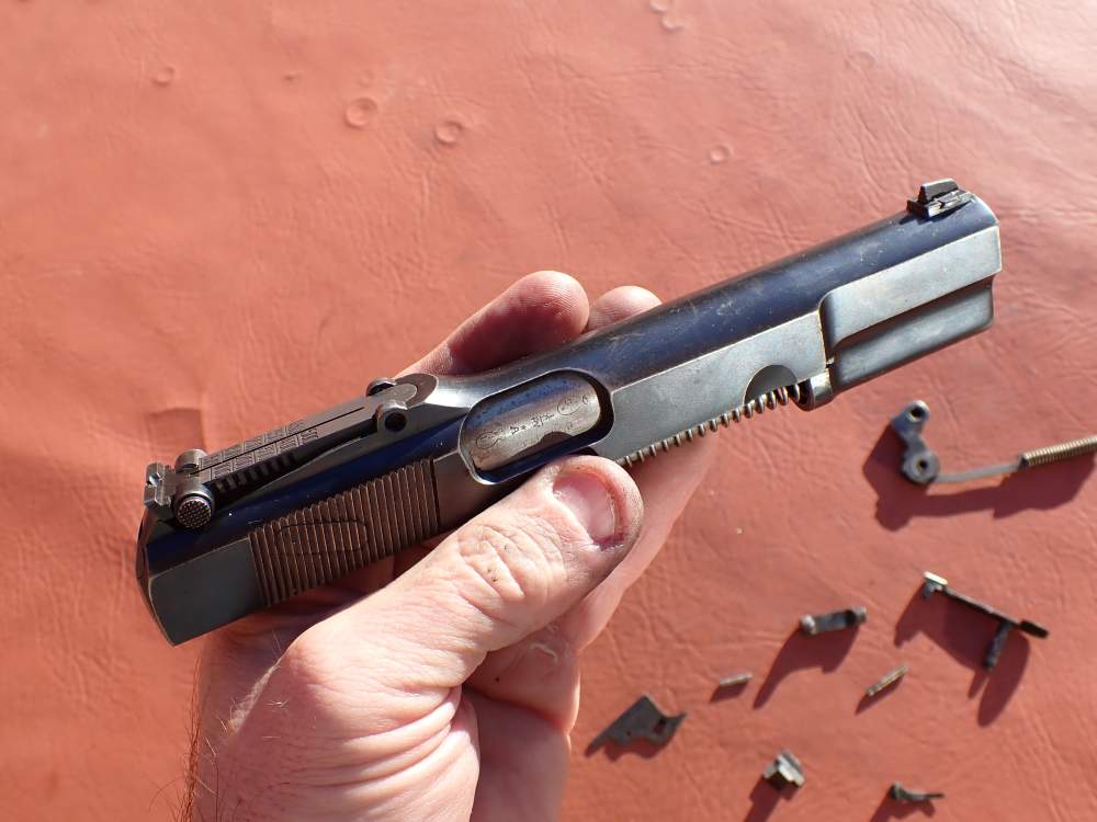 BROWNING HI POWER PRE WAR 9MM PISTOL WITH TANGENT SIGHT FACTORY PARTS KIT -img-132