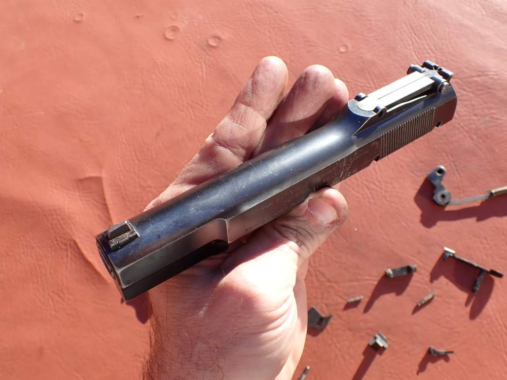 BROWNING HI POWER PRE WAR 9MM PISTOL WITH TANGENT SIGHT FACTORY PARTS KIT -img-161