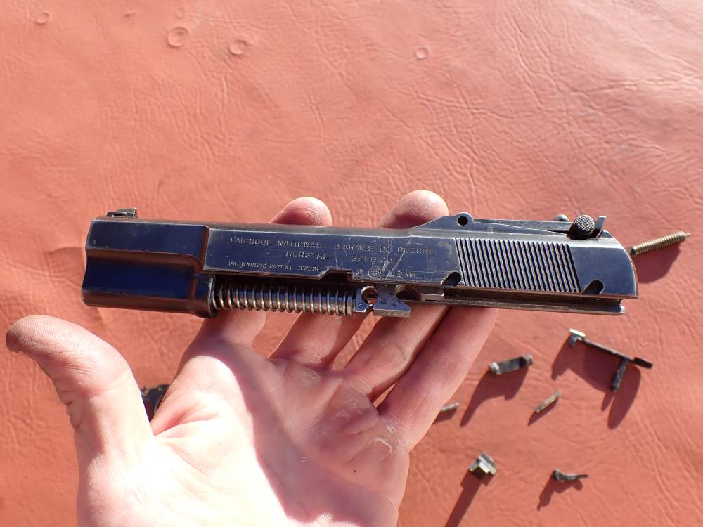 BROWNING HI POWER PRE WAR 9MM PISTOL WITH TANGENT SIGHT FACTORY PARTS KIT -img-160