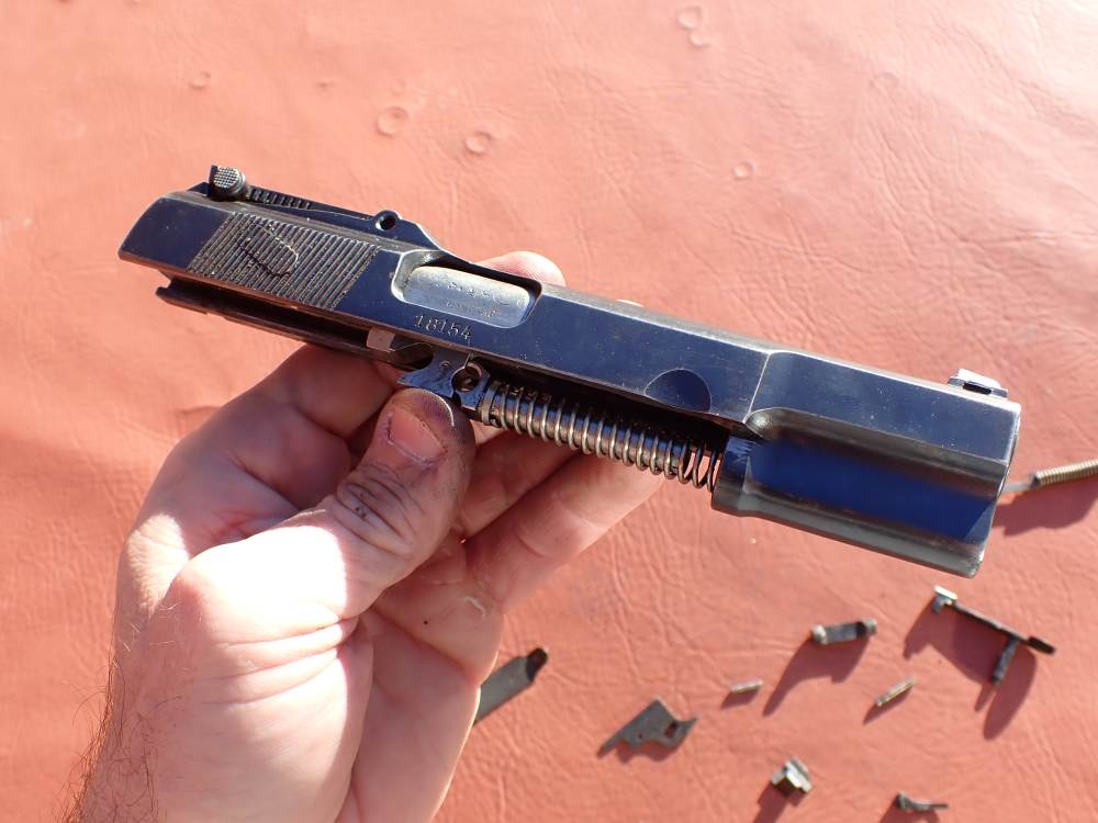 BROWNING HI POWER PRE WAR 9MM PISTOL WITH TANGENT SIGHT FACTORY PARTS KIT -img-136