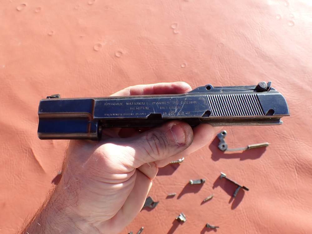BROWNING HI POWER PRE WAR 9MM PISTOL WITH TANGENT SIGHT FACTORY PARTS KIT -img-12