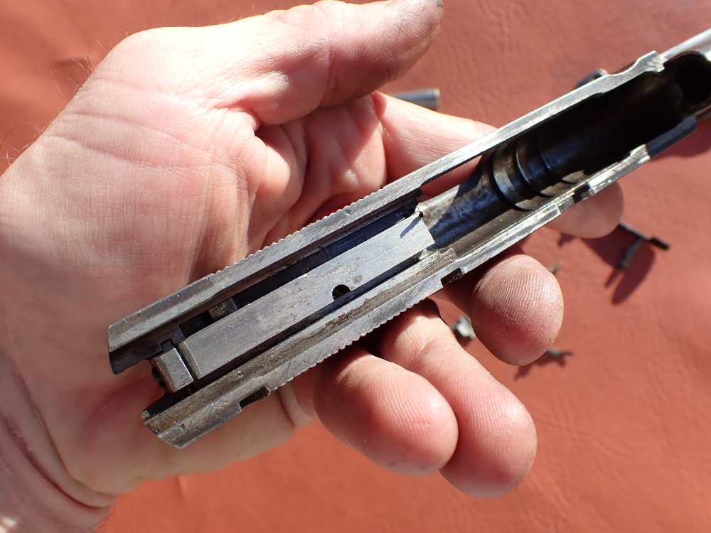BROWNING HI POWER PRE WAR 9MM PISTOL WITH TANGENT SIGHT FACTORY PARTS KIT -img-17
