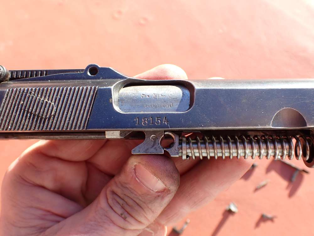 BROWNING HI POWER PRE WAR 9MM PISTOL WITH TANGENT SIGHT FACTORY PARTS KIT -img-139