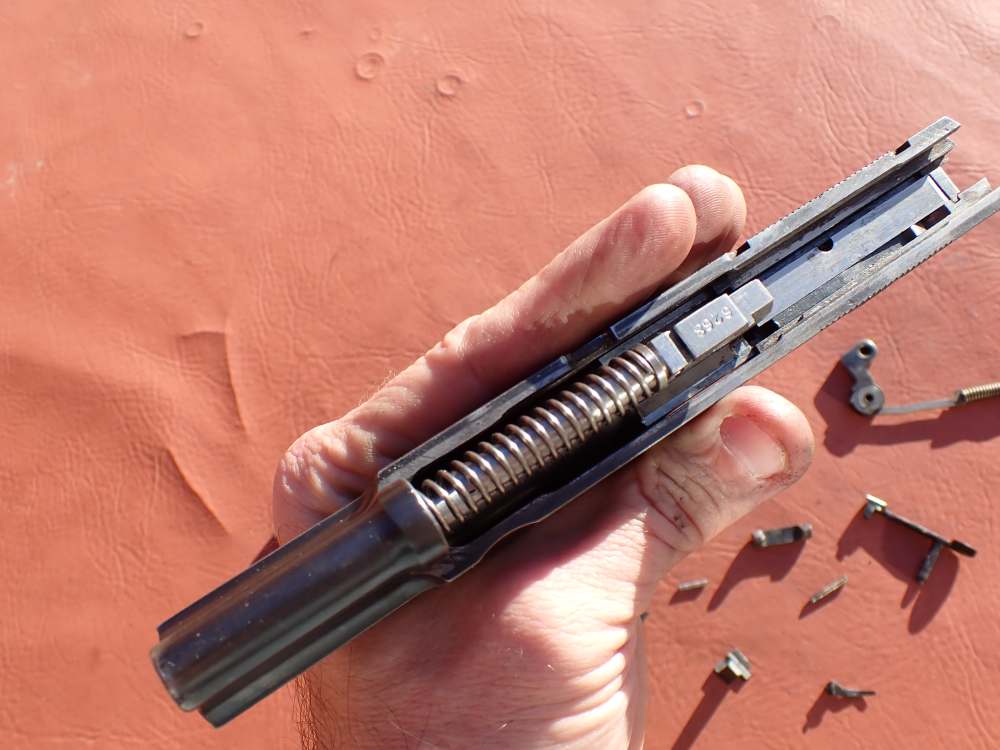 BROWNING HI POWER PRE WAR 9MM PISTOL WITH TANGENT SIGHT FACTORY PARTS KIT -img-149