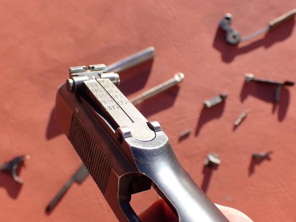BROWNING HI POWER PRE WAR 9MM PISTOL WITH TANGENT SIGHT FACTORY PARTS KIT -img-65