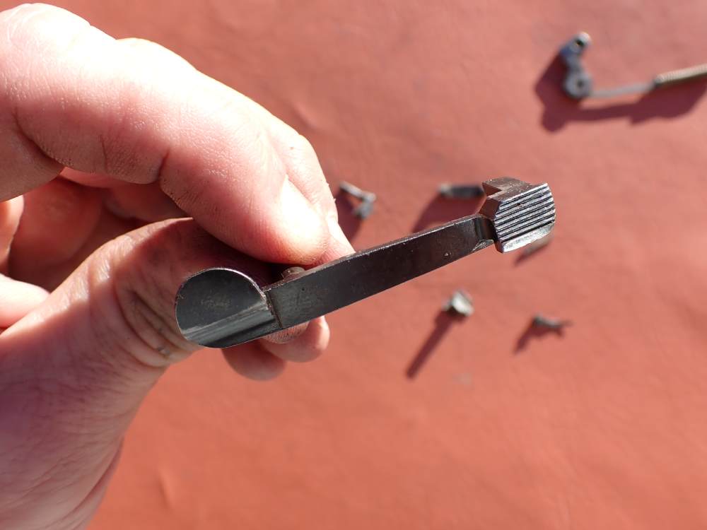 BROWNING HI POWER PRE WAR 9MM PISTOL WITH TANGENT SIGHT FACTORY PARTS KIT -img-176