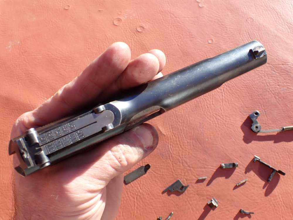 BROWNING HI POWER PRE WAR 9MM PISTOL WITH TANGENT SIGHT FACTORY PARTS KIT -img-147