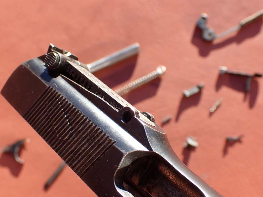 BROWNING HI POWER PRE WAR 9MM PISTOL WITH TANGENT SIGHT FACTORY PARTS KIT -img-66