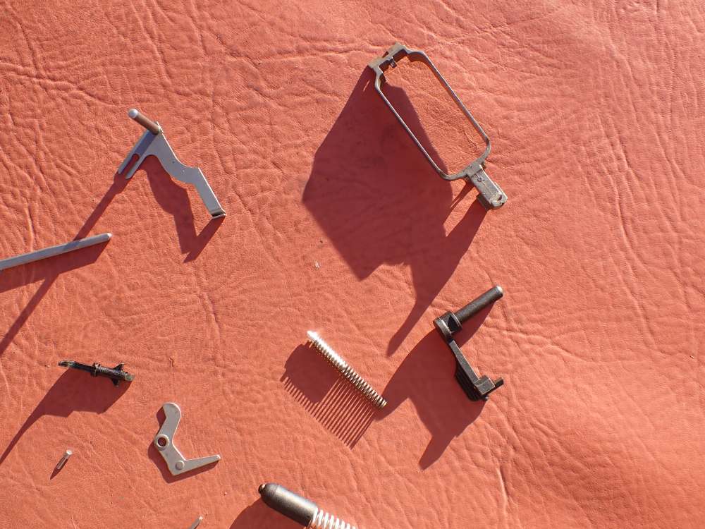SMITH & WESSON MODEL 4006 TACTICAL .40S&W STAINLESS FACTORY PISTOL PARTS -img-105
