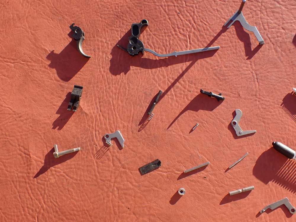 SMITH & WESSON MODEL 4006 TACTICAL .40S&W STAINLESS FACTORY PISTOL PARTS -img-101