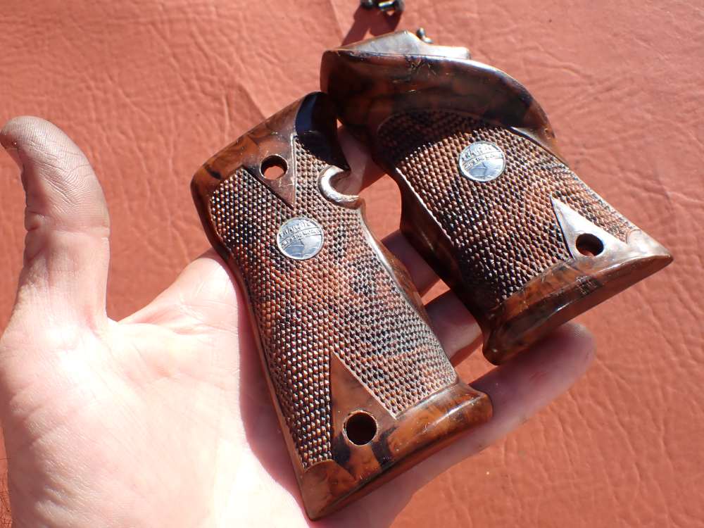 COLT 1911 CONVERSION UNIT KIT FACTORY .22LR BLUED PISTOL PARTS w/ MAGAZINE-img-179