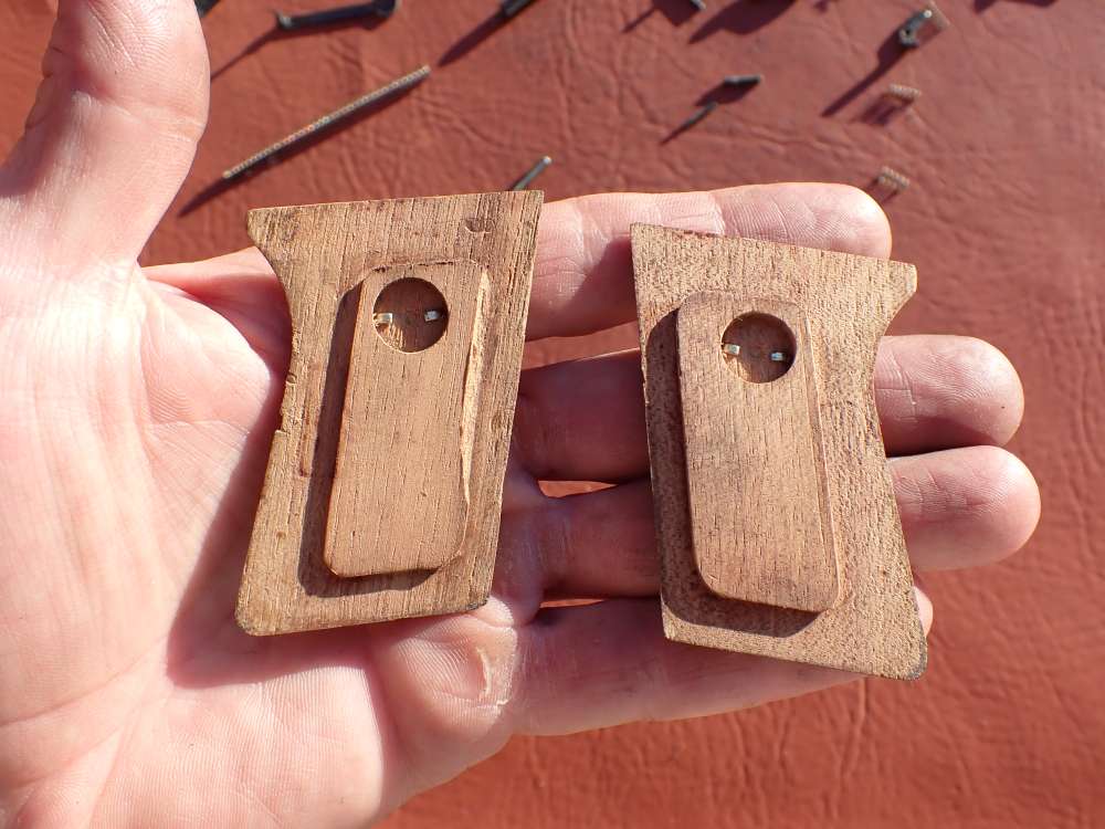 ERMA EP-25 FACTORY .25ACP PISTOL PARTS KIT SET WITH ORIGINAL GRIPS-img-57