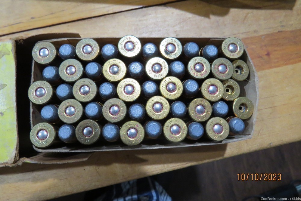 44-40 Brass 110 pieces 47 factory loaded rounds and 17 reloads-img-4