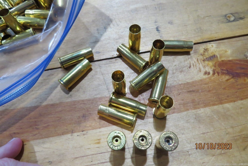 195 Pieces of cleaned and deprimed 38-40 brass mixed headstamps-img-2