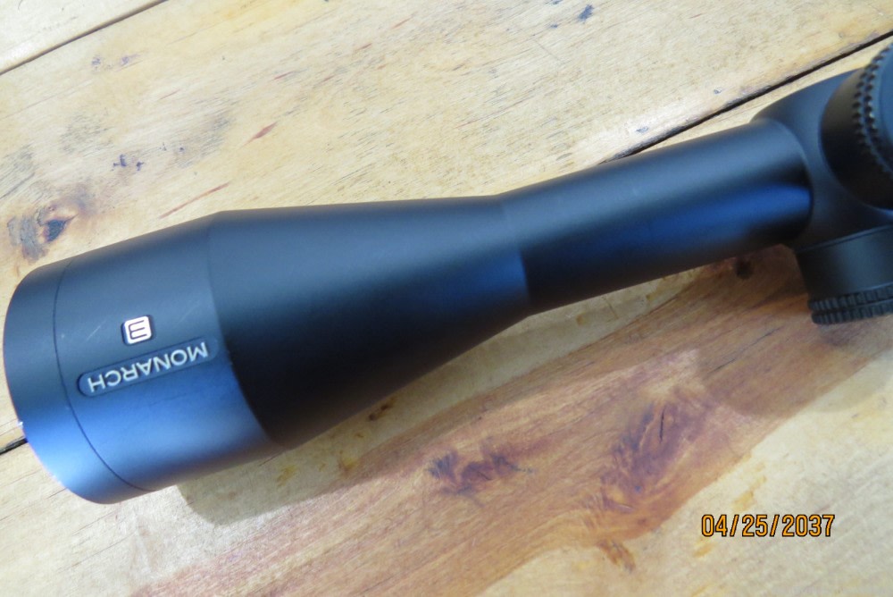 Nikon Monarch 3    2.5-10x42mm BDC reticle -img-14