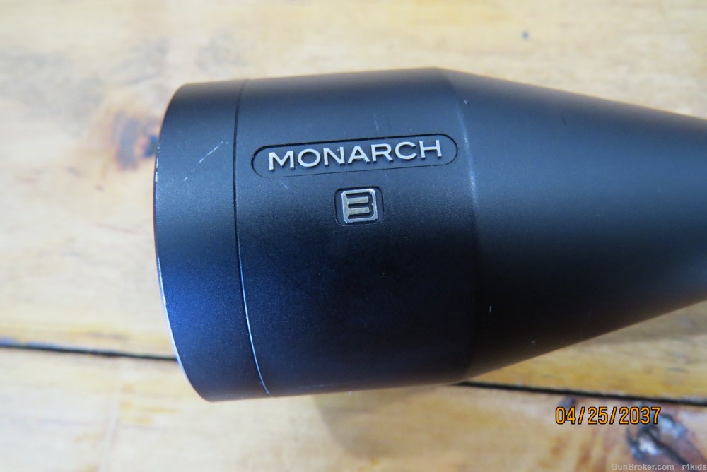 Nikon Monarch 3    2.5-10x42mm BDC reticle -img-2