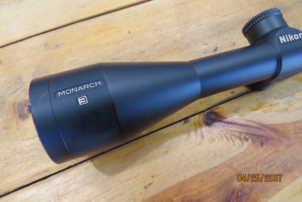 Nikon Monarch 3    2.5-10x42mm BDC reticle -img-10