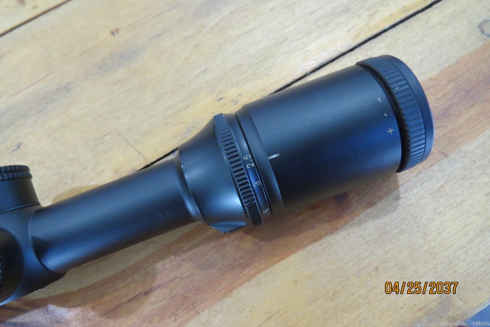 Nikon Monarch 3    2.5-10x42mm BDC reticle -img-12