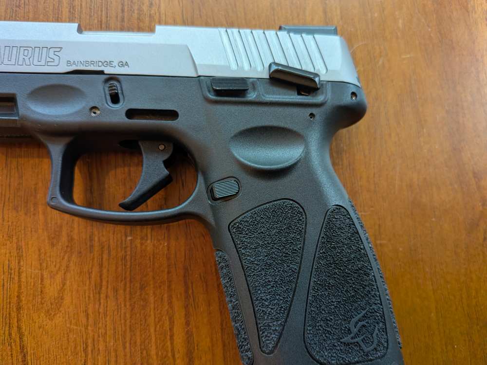 Taurus G3 9mm Stainless Slide Manual Safety w/ 17rd and 15rd Mags-img-10