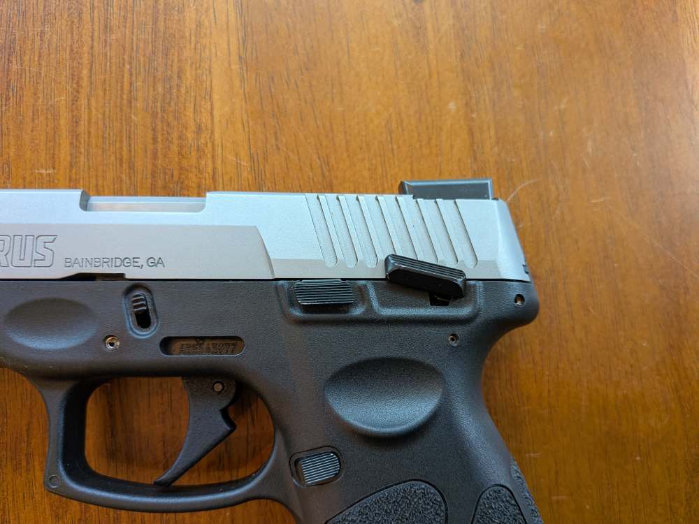 Taurus G3 9mm Stainless Slide Manual Safety w/ 17rd and 15rd Mags-img-11
