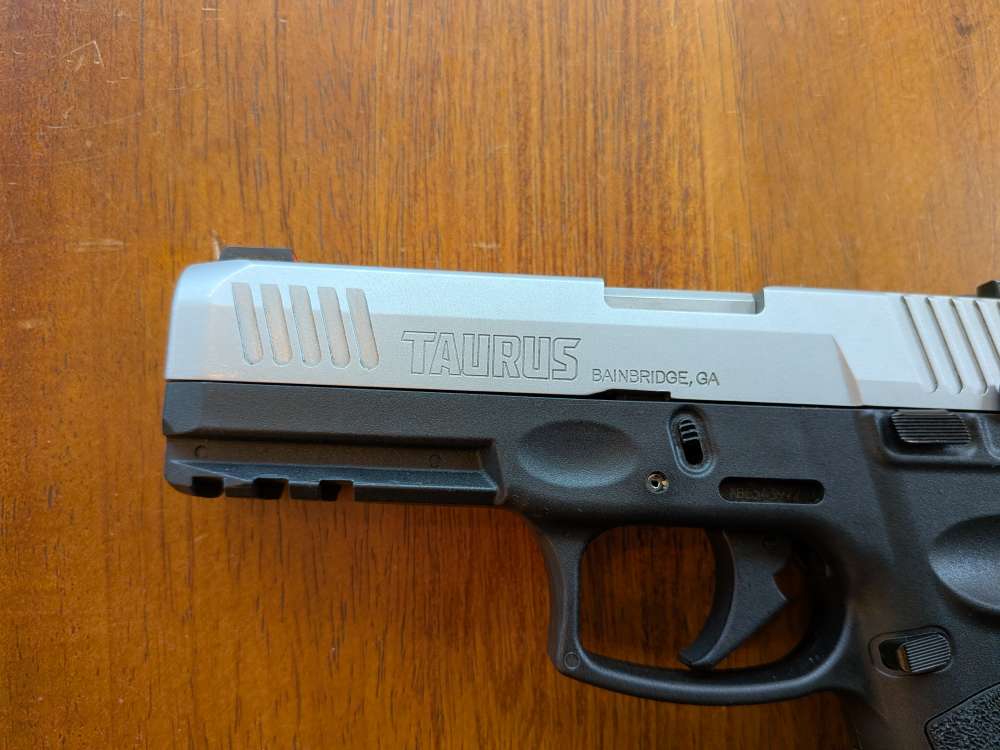 Taurus G3 9mm Stainless Slide Manual Safety w/ 17rd and 15rd Mags-img-13