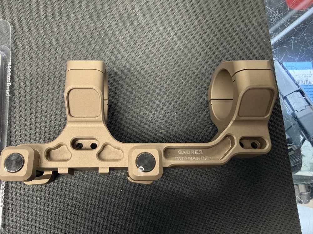 USED BADGER ORDNANCE 30MM MOUNT WITH ACCESSORIES CHEAP-img-2