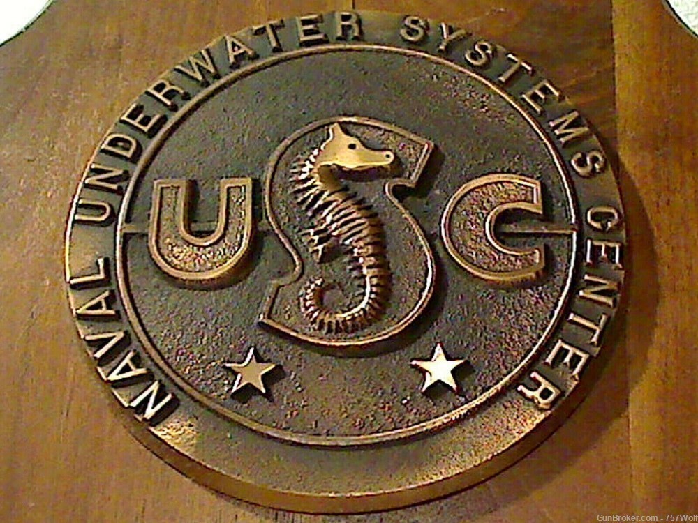 US Naval Underwater Systems Center Tomahawk Missile Named Tribute Plaque-img-1