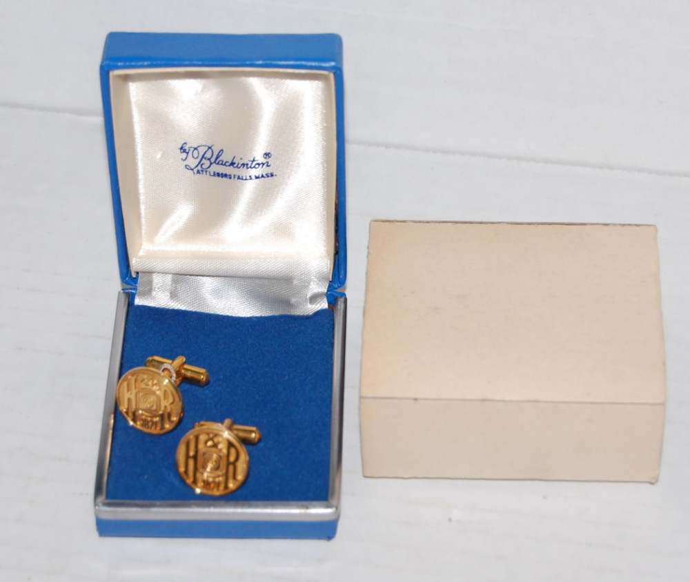 Vintage Harrington & Richardson 1871 Bullseye Target Cuff Links w/ Box H&R-img-0