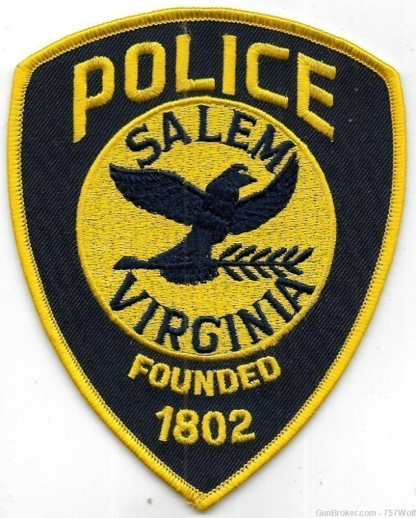 New 5 1/8" Embroidered Patch Salem Virginia Police Founded 1802-img-0