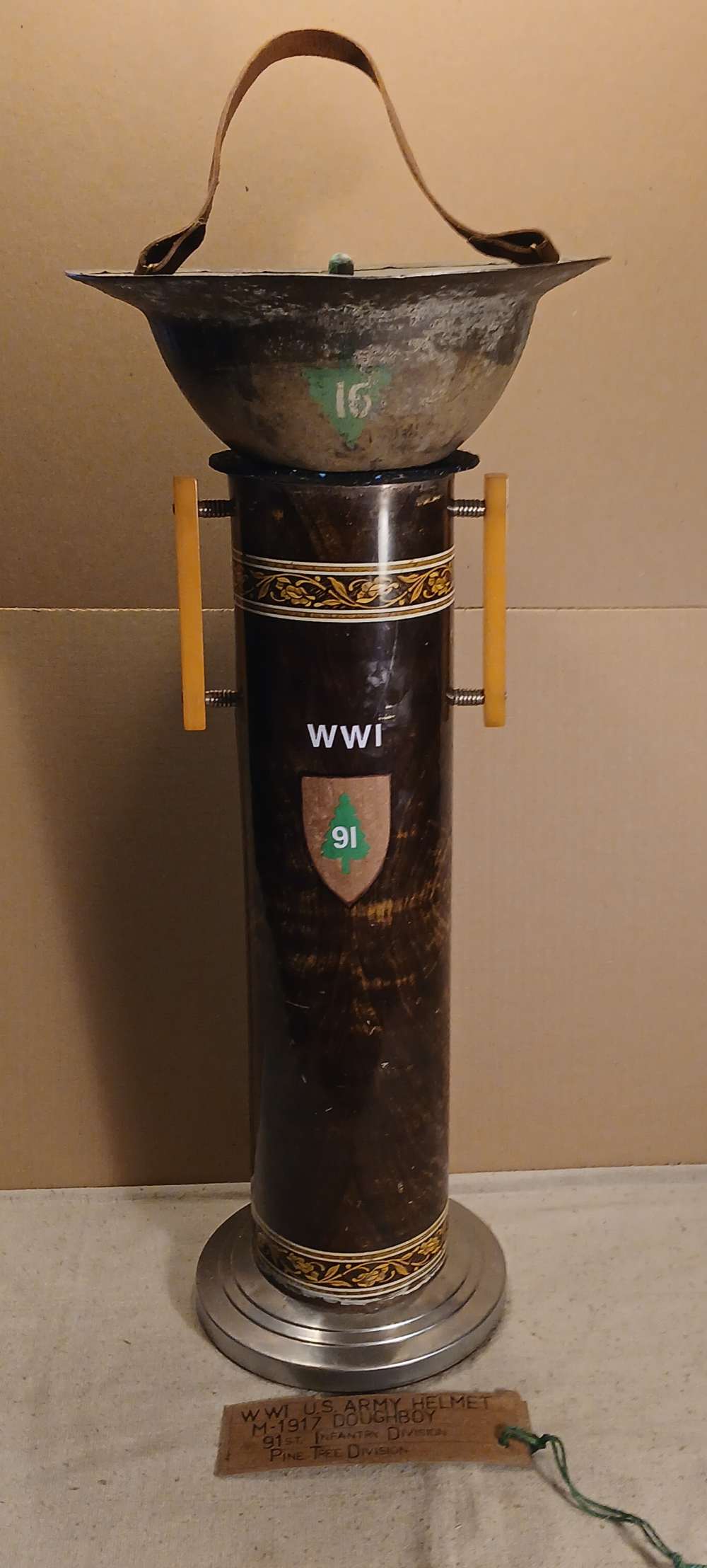 WWI US Army M-1917 Doughboy Helmet Floor Stand Ashtray 91st Pine Tree -img-0
