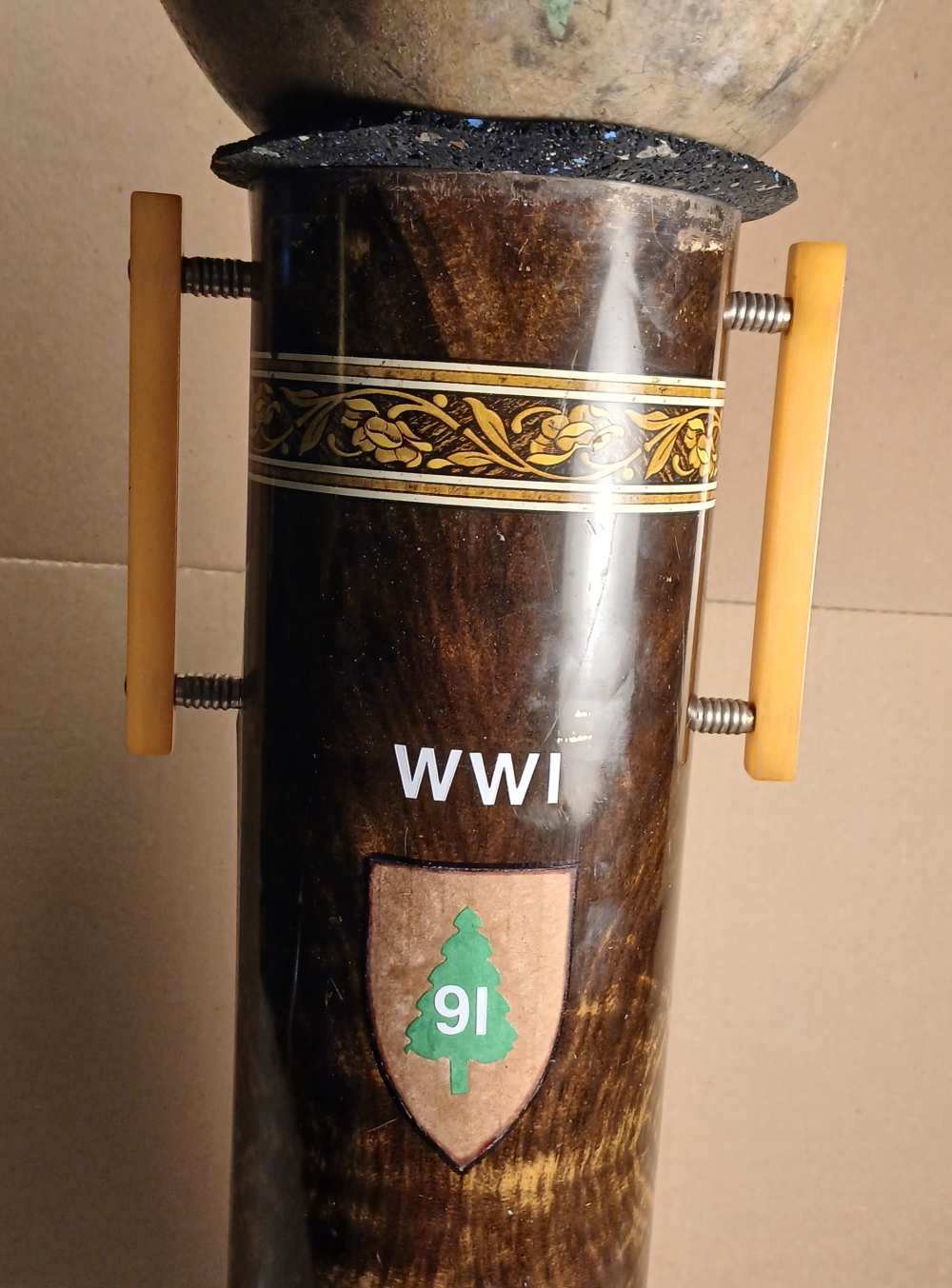 WWI US Army M-1917 Doughboy Helmet Floor Stand Ashtray 91st Pine Tree -img-4