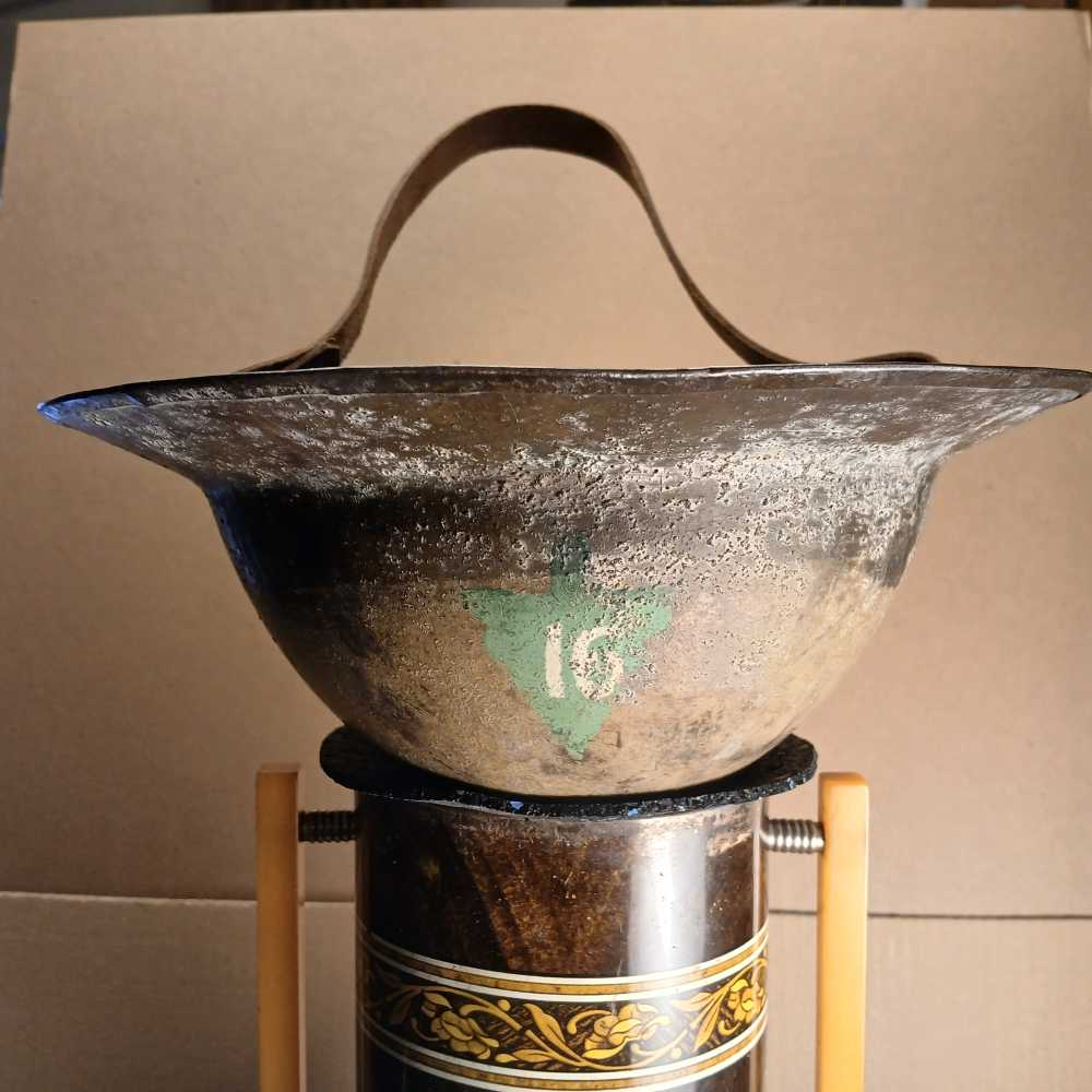 WWI US Army M-1917 Doughboy Helmet Floor Stand Ashtray 91st Pine Tree -img-5