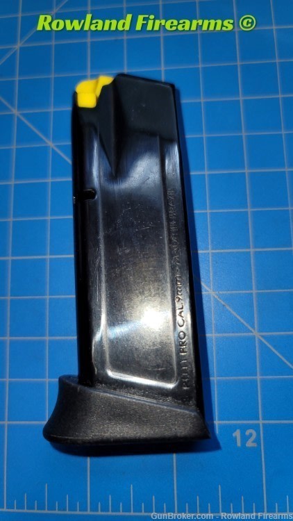 Taurus PT-111 Pro 9mm 12 Round Magazine with Finger Rest NEW -img-0