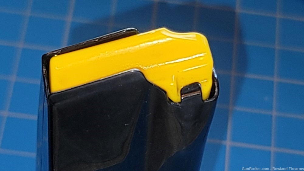 Taurus PT-111 Pro 9mm 12 Round Magazine with Finger Rest NEW -img-5