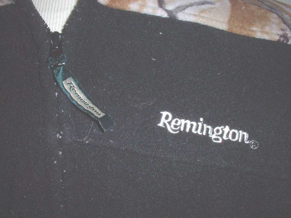 Remington fleece jacket black w autumn foilage size MEDIUM-img-7