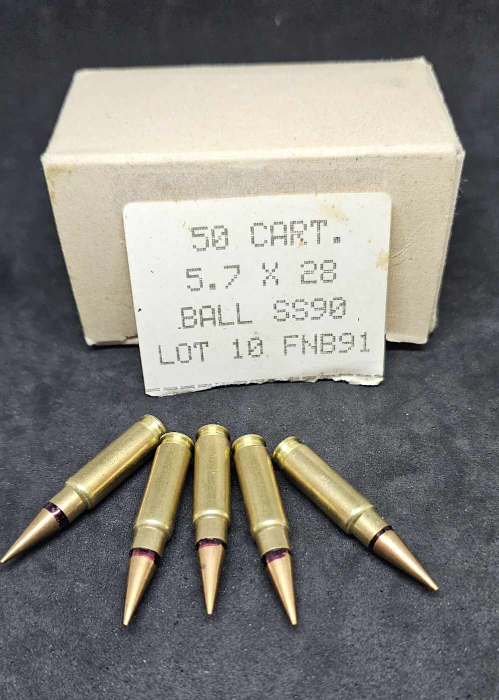 1 round of Rare Collectible 5.7x28mm SS90 5.7x28  predates SS190-img-0