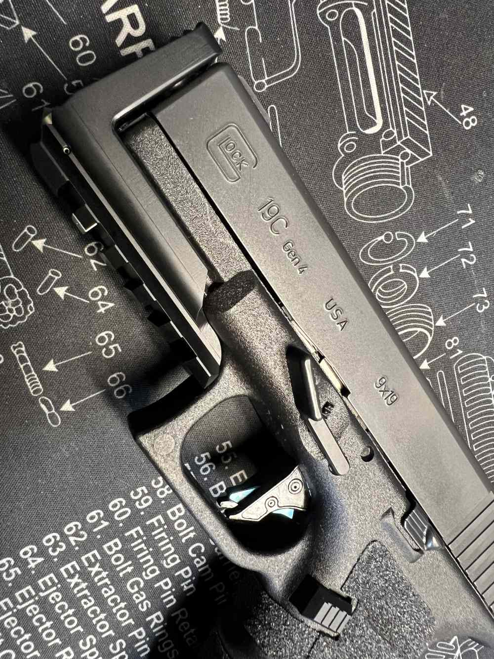 G19C (9mm) Glock 19C Gen4 Custom Stand Off -CWRAY-img-10