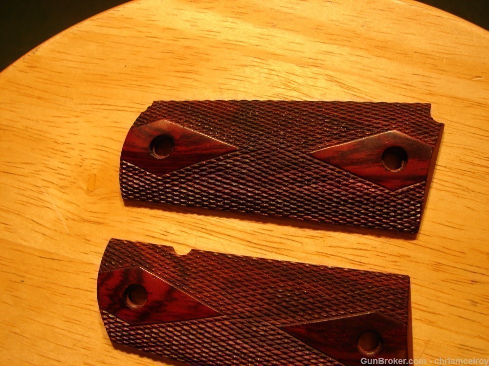 1911 OFFICERS MODEL GRIPS FANCY WALNUT DIAMOND PATERN-img-5