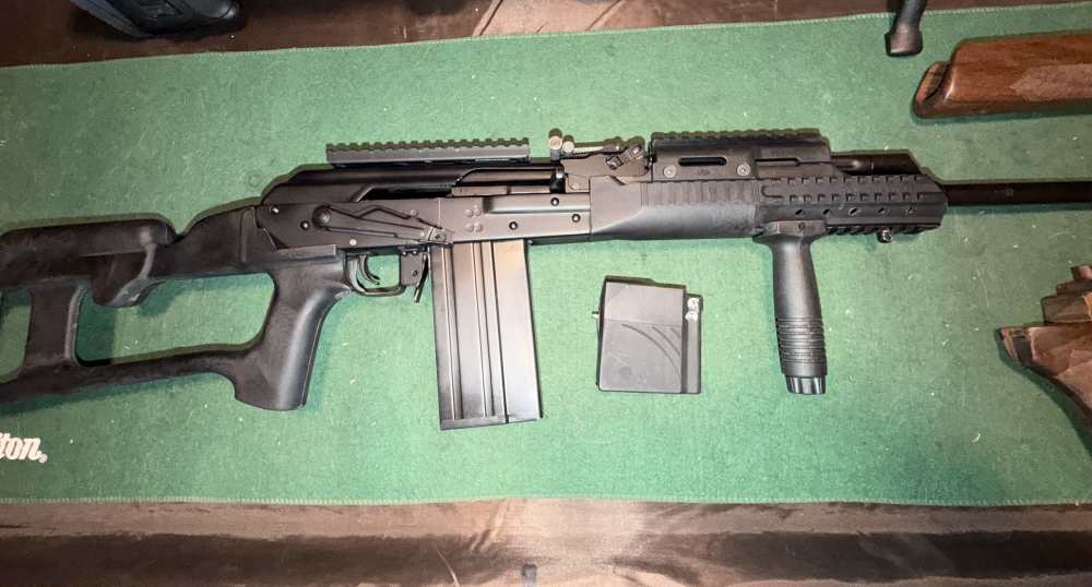 Extremely rare MOLOT VEPR 243 win rifle .243-img-2