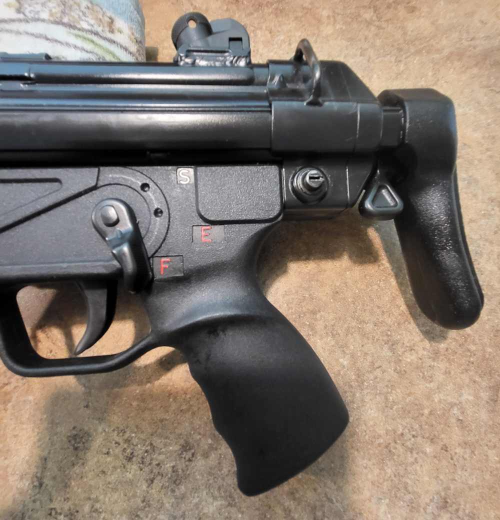 HK MP5 Machine Gun - Transferable Registered Receiver 9mm - Double Push Pin-img-3